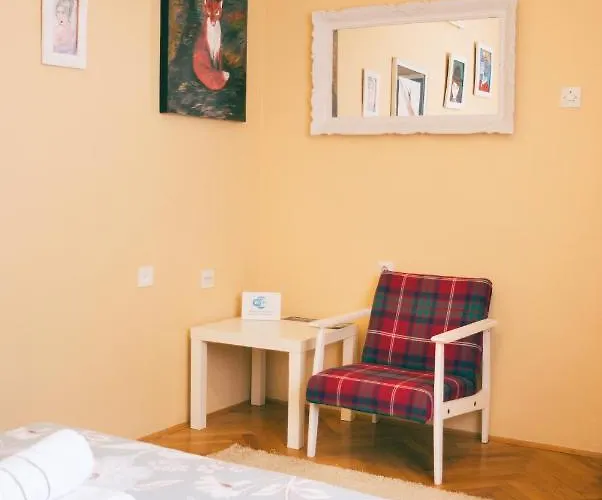 Universe & Скопье