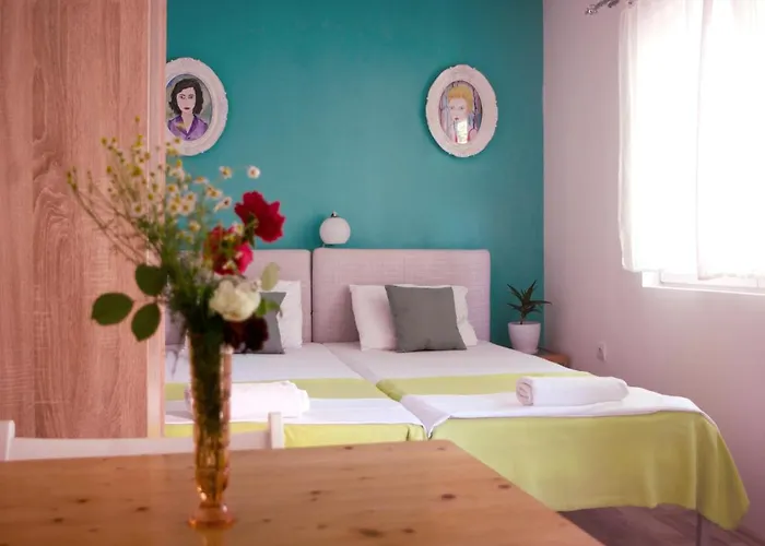 Гостевой дом Universe & *