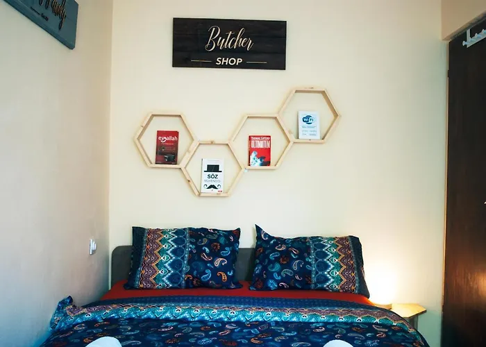 Universe & Гостевой дом